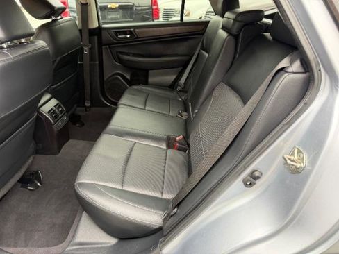 Used 2016 Subaru Outback 2.5i Limited AWD/4WD image 35