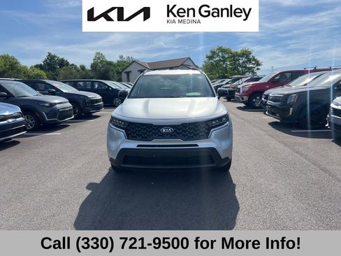 Certified 2021 Kia Sorento S AWD/4WD image 3
