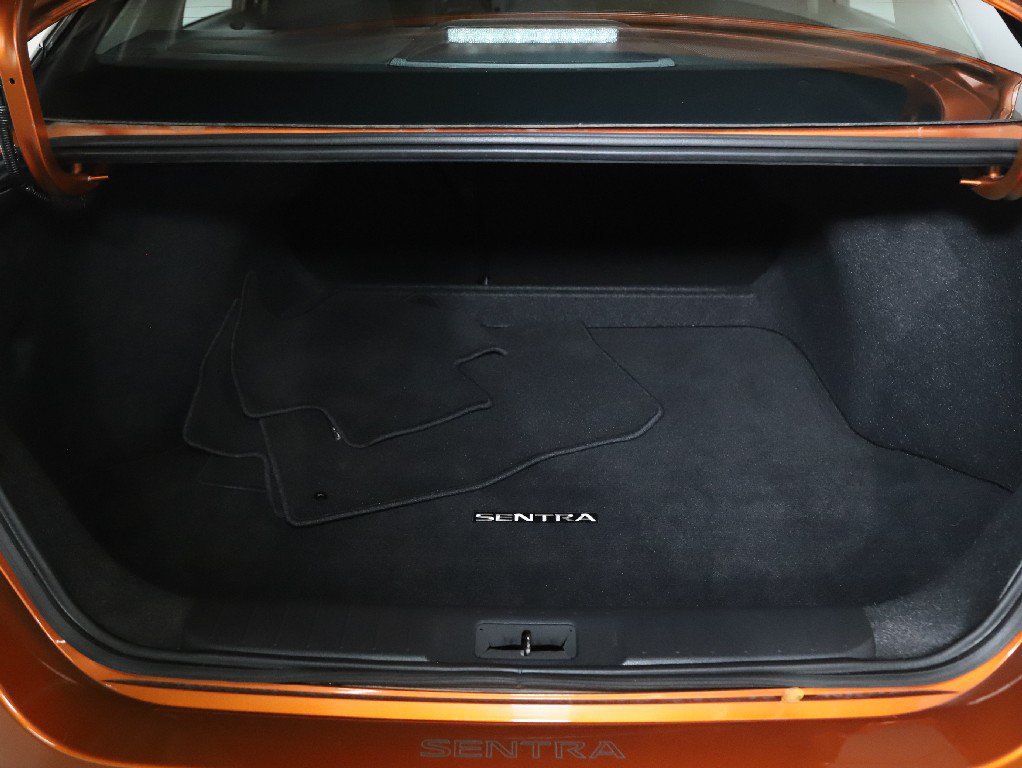 Used 2023 Nissan Sentra SR w/ Electronics Package FWD image 30