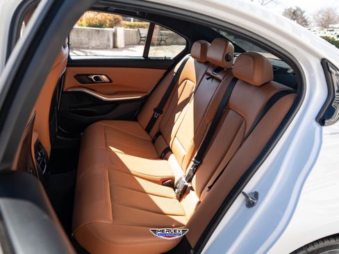 Used 2022 BMW 330e xDrive w/ M Sport Package image 20