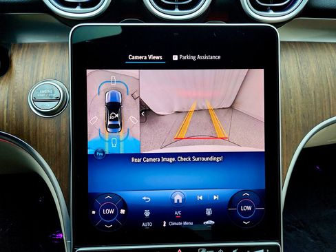 Used 2025 Mercedes-Benz C 300 Sedan image 31