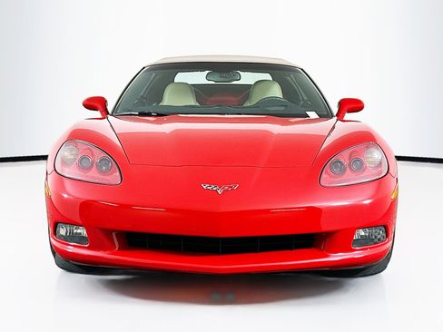 Used 2007 Chevrolet Corvette Convertible w/ Preferred Equipment Group RWD image 2