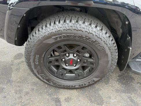 Used 2023 Toyota 4Runner TRD Off-Road Premium w/ Off Road Premium Plus Package image 4