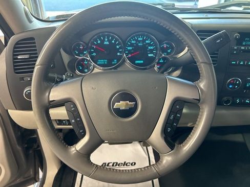 Used 2013 Chevrolet Silverado 1500 LT w/ Interior Plus Package image 16