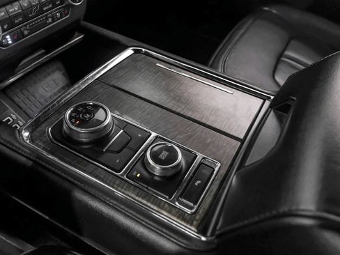 Used 2019 Ford Expedition Limited image 26