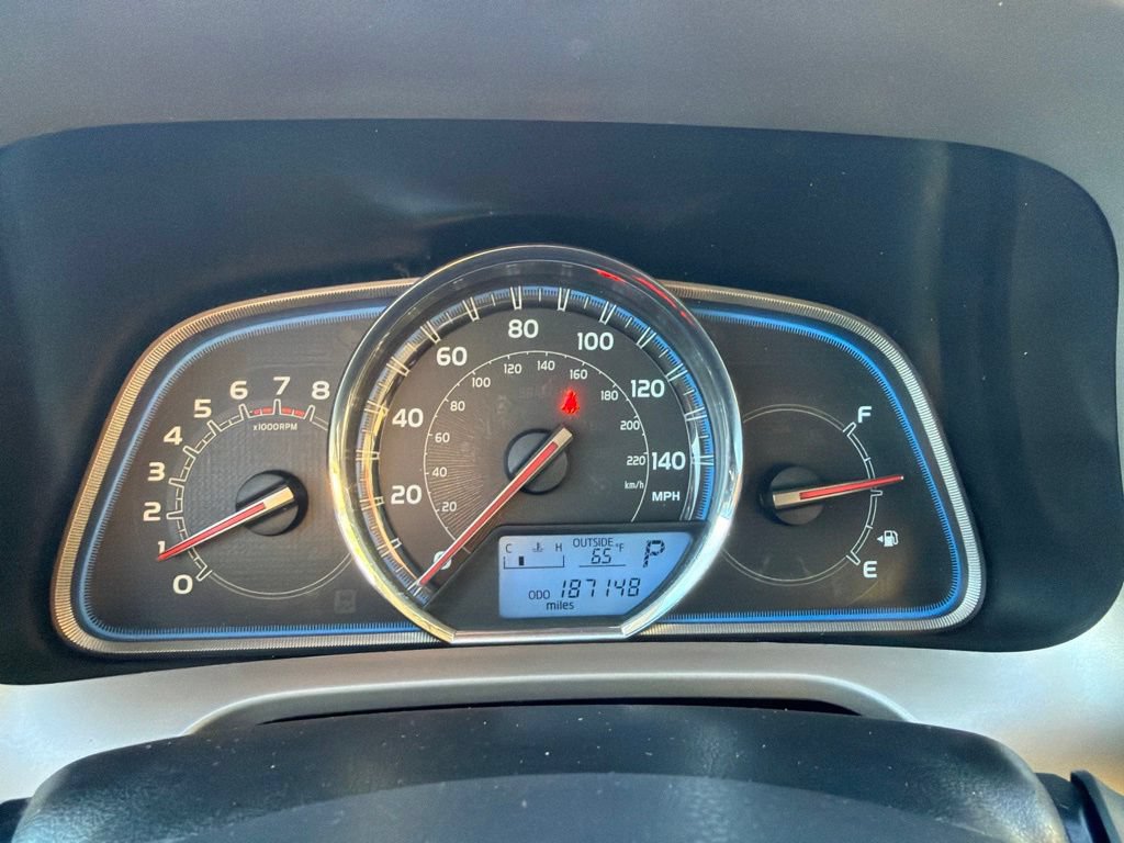 Used 2014 Toyota RAV4 Limited w/ Technology Package AWD/4WD image 28