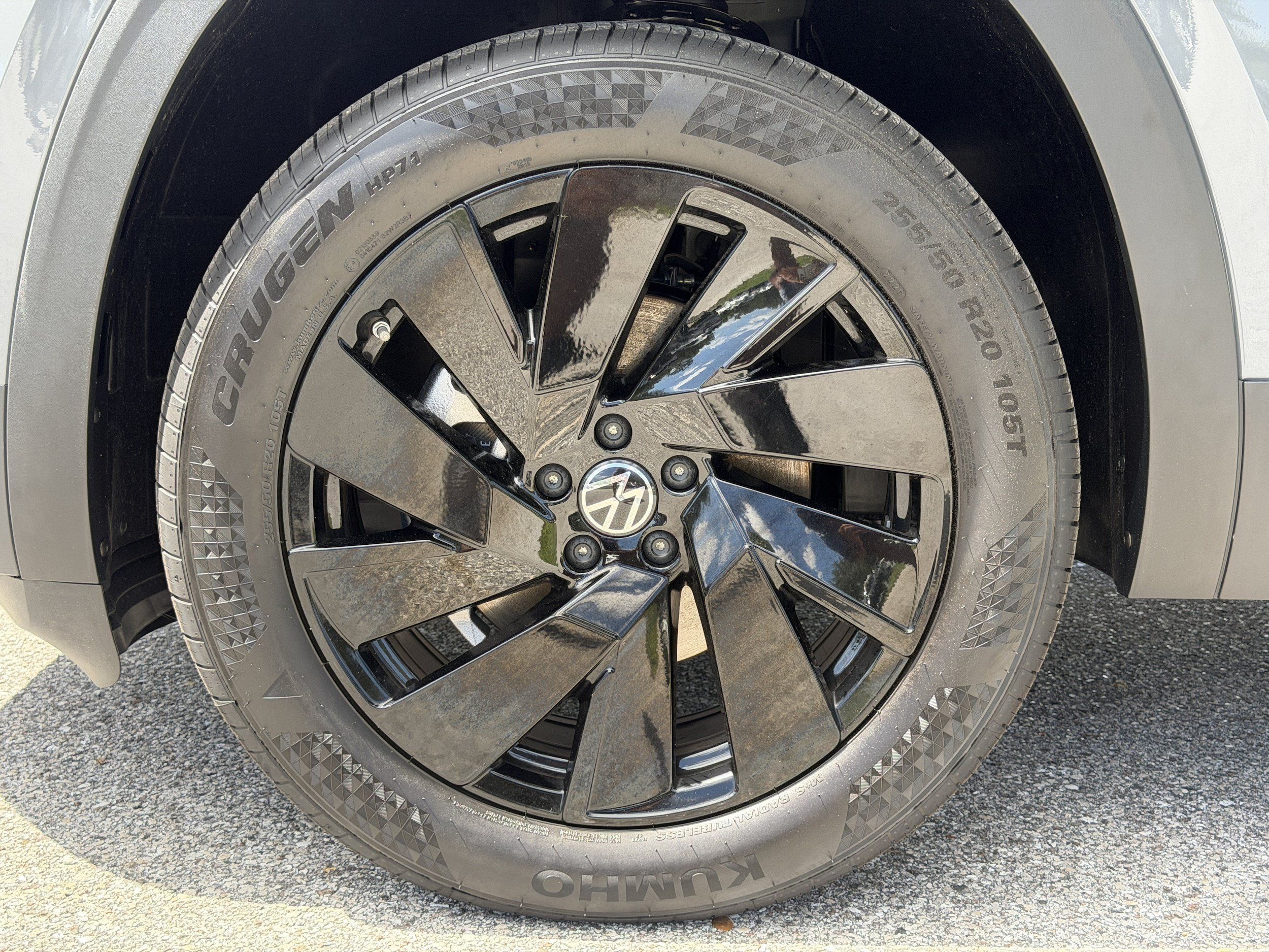 New 2026 Volkswagen Atlas Cross Sport SE FWD image 36