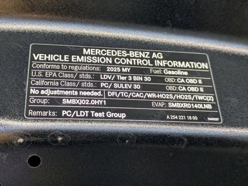 Certified 2025 Mercedes-Benz GLC 300 image 25