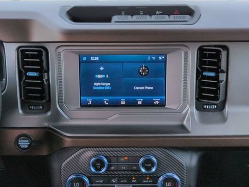 Used 2023 Ford Bronco Outer Banks AWD/4WD image 17