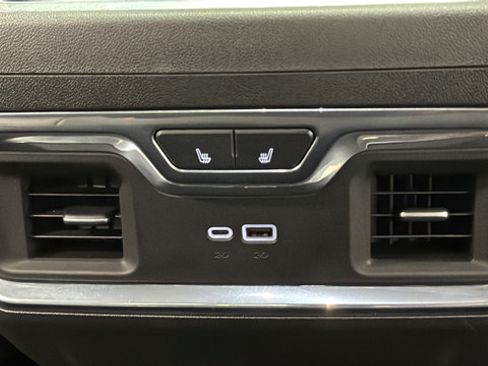 Used 2025 GMC Sierra 2500 Denali AWD/4WD image 37