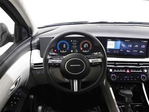 Used 2025 Hyundai Tucson SEL FWD image 11
