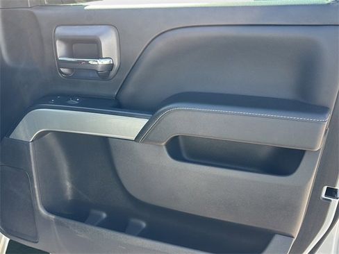 Used 2018 Chevrolet Silverado 1500 LT w/ All Star Edition image 10