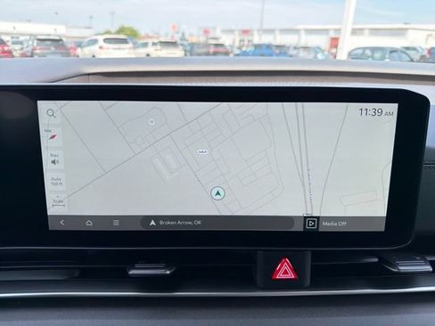New 2026 Kia Carnival EX FWD image 12