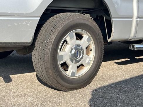 Used 2013 Ford F150 XLT w/ Mid Equipment Group RWD image 12