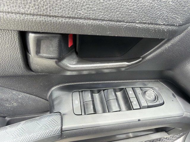 Certified 2024 Toyota Tacoma SR AWD/4WD image 8