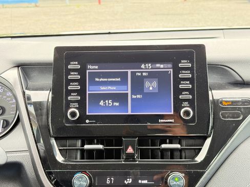 Used 2021 Toyota Camry SE image 20