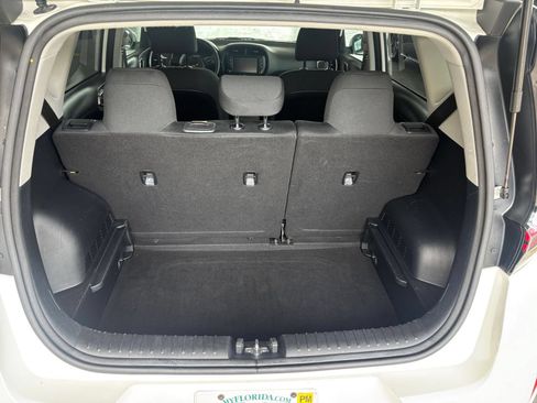 Used 2025 Kia Soul LX w/ LX Technology Package FWD image 30
