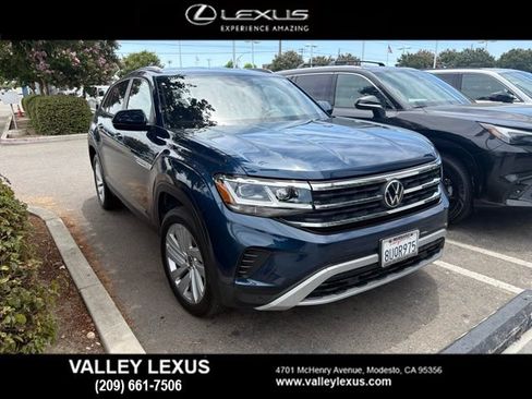 Used 2020 Volkswagen Atlas Cross Sport SE AWD/4WD image 3