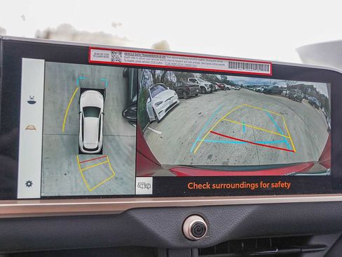 Used 2025 Toyota Crown Signia image 16