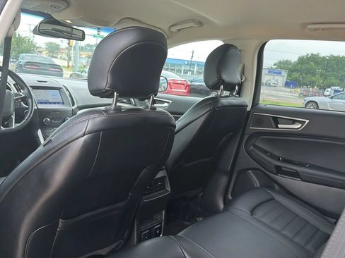 Used 2019 Ford Edge SEL w/ Equipment Group 201A AWD/4WD image 47