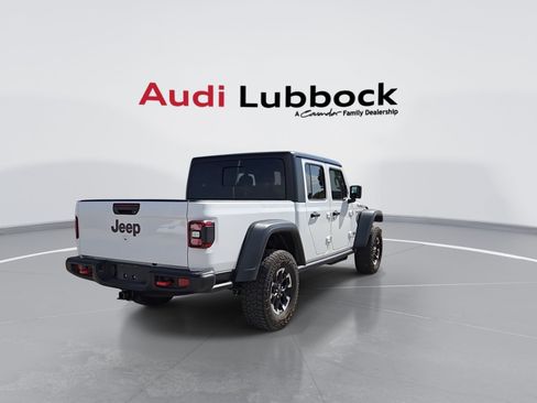 Used 2026 Jeep Gladiator Rubicon AWD/4WD image 8
