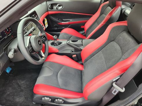 New 2026 Nissan Z Performance w/ Floor Mat Package image 10