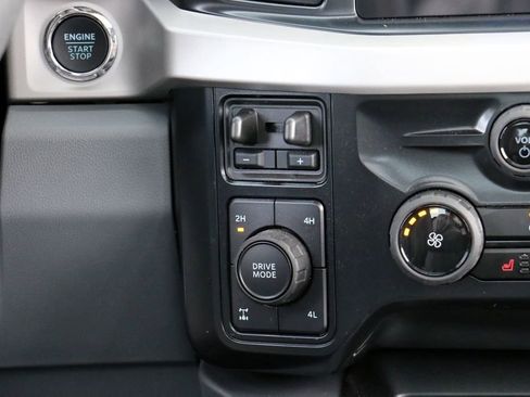 New 2026 Ford F250 XLT w/ XLT Premium Package image 31