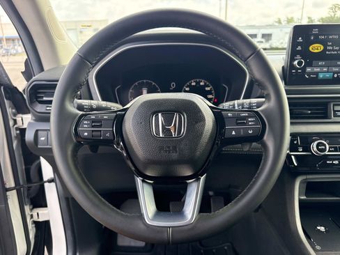 Certified 2025 Honda Pilot EX-L image 30
