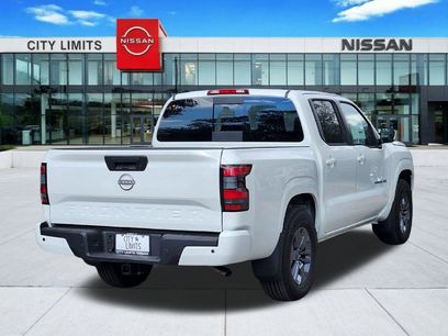 New 2027 Nissan Frontier SV w/ SV Convenience Package