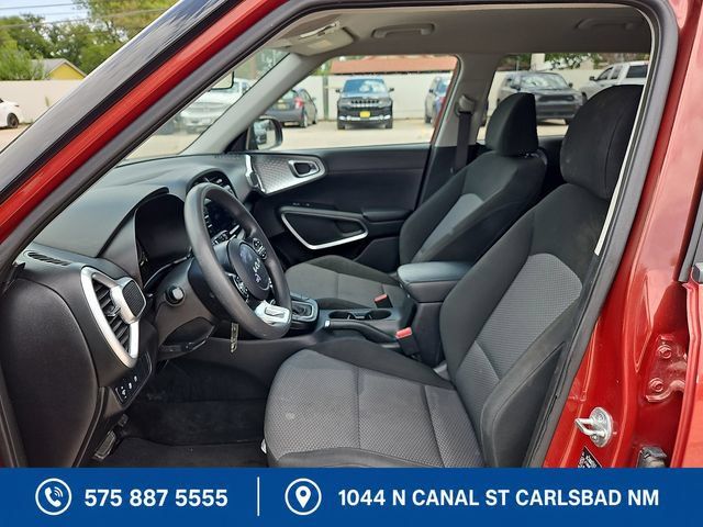 Used 2023 Kia Soul LX w/ Option Group 015 FWD image 15