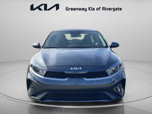 Used 2023 Kia Forte LXS image 2