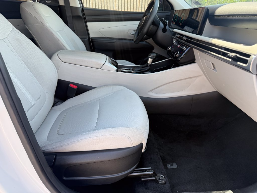 Used 2025 Hyundai Tucson SEL AWD/4WD image 19