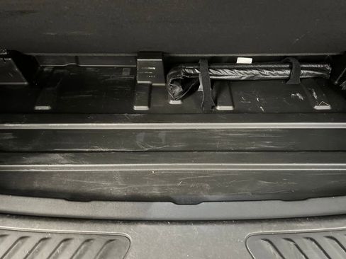 Used 2021 Chevrolet Tahoe LT image 41