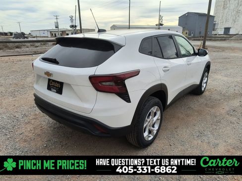 New 2026 Chevrolet Trax LS w/ LS Convenience Package image 8