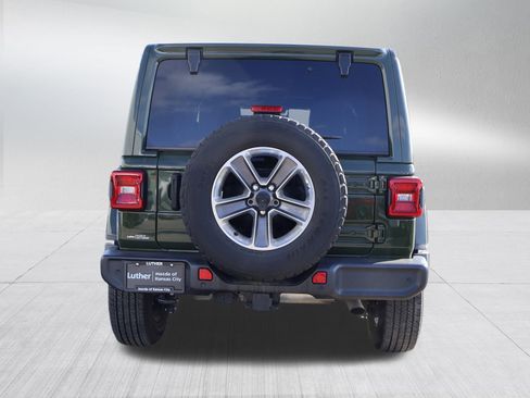 Used 2021 Jeep Wrangler Unlimited Sahara image 6