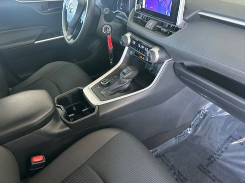 Certified 2023 Toyota RAV4 LE AWD/4WD image 20