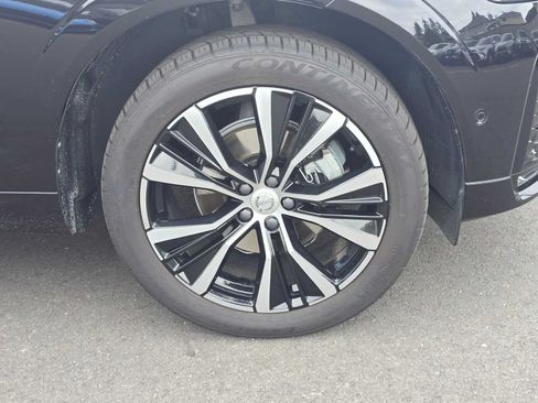 Used 2023 Volvo XC60 B5 Plus w/ Climate Package AWD/4WD image 9
