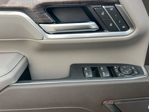 New 2026 Chevrolet Silverado 2500 LTZ w/ LTZ Premium Package AWD/4WD image 8