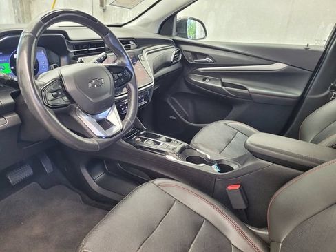 Used 2023 Chevrolet Bolt EUV Premier w/ Sun & Sound Package FWD image 12