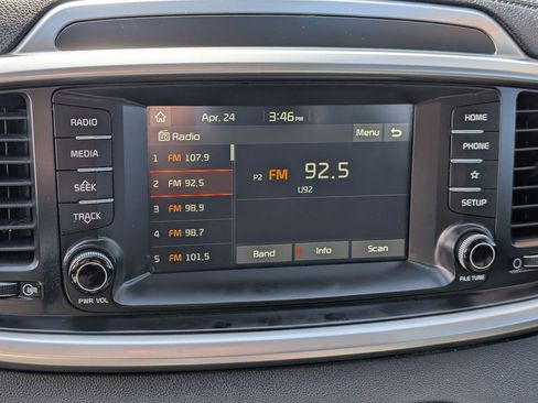 Used 2020 Kia Sorento S AWD/4WD image 18