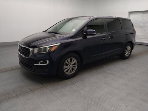 Used 2020 Kia Sedona LX FWD image 2