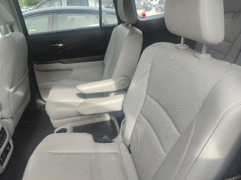 Used 2018 Honda Pilot Elite image 23