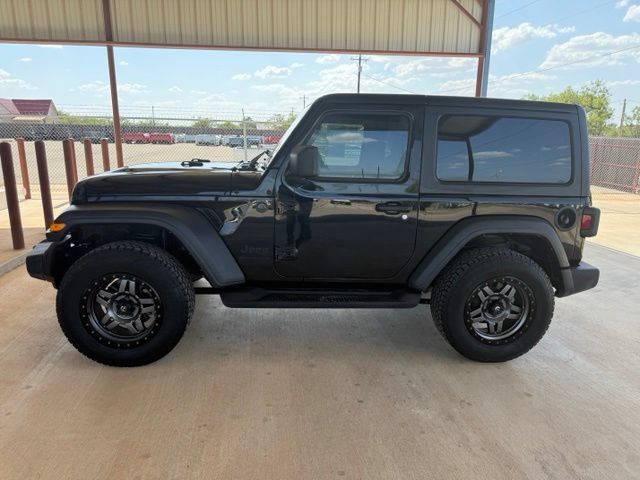 Used 2024 Jeep Wrangler Sport AWD/4WD image 4