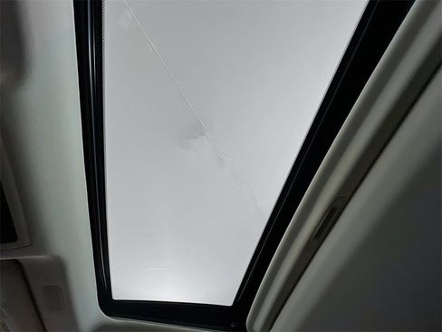 Used 2023 Lexus ES 350 image 12