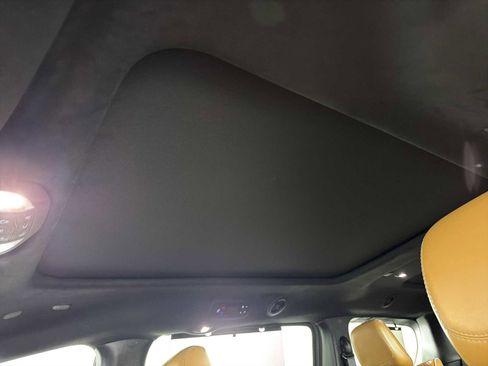 Used 2021 Chrysler Pacifica Pinnacle image 74