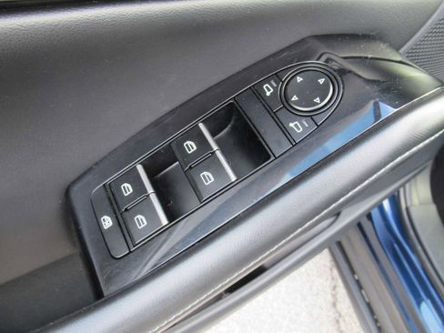 Used 2024 MAZDA CX-30 AWD 2.5 S w/ Select Sport Pkg image 16