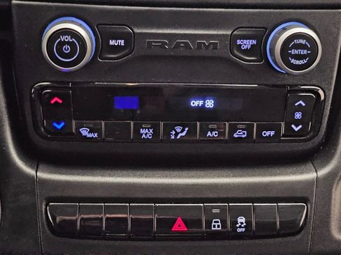 Used 2023 RAM ProMaster 2500 image 24