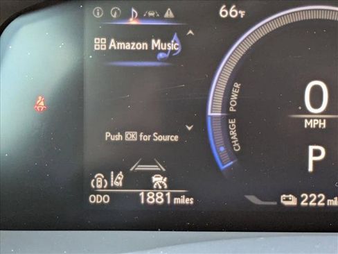 Used 2025 Lexus RZ 300e image 11