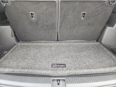 Used 2024 Volkswagen Atlas Peak Edition SEL image 35