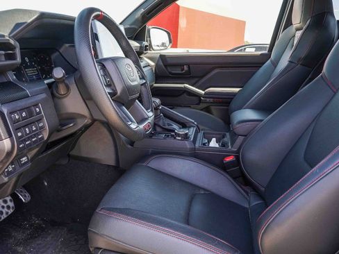 Used 2025 Toyota Tacoma TRD Pro AWD/4WD image 21